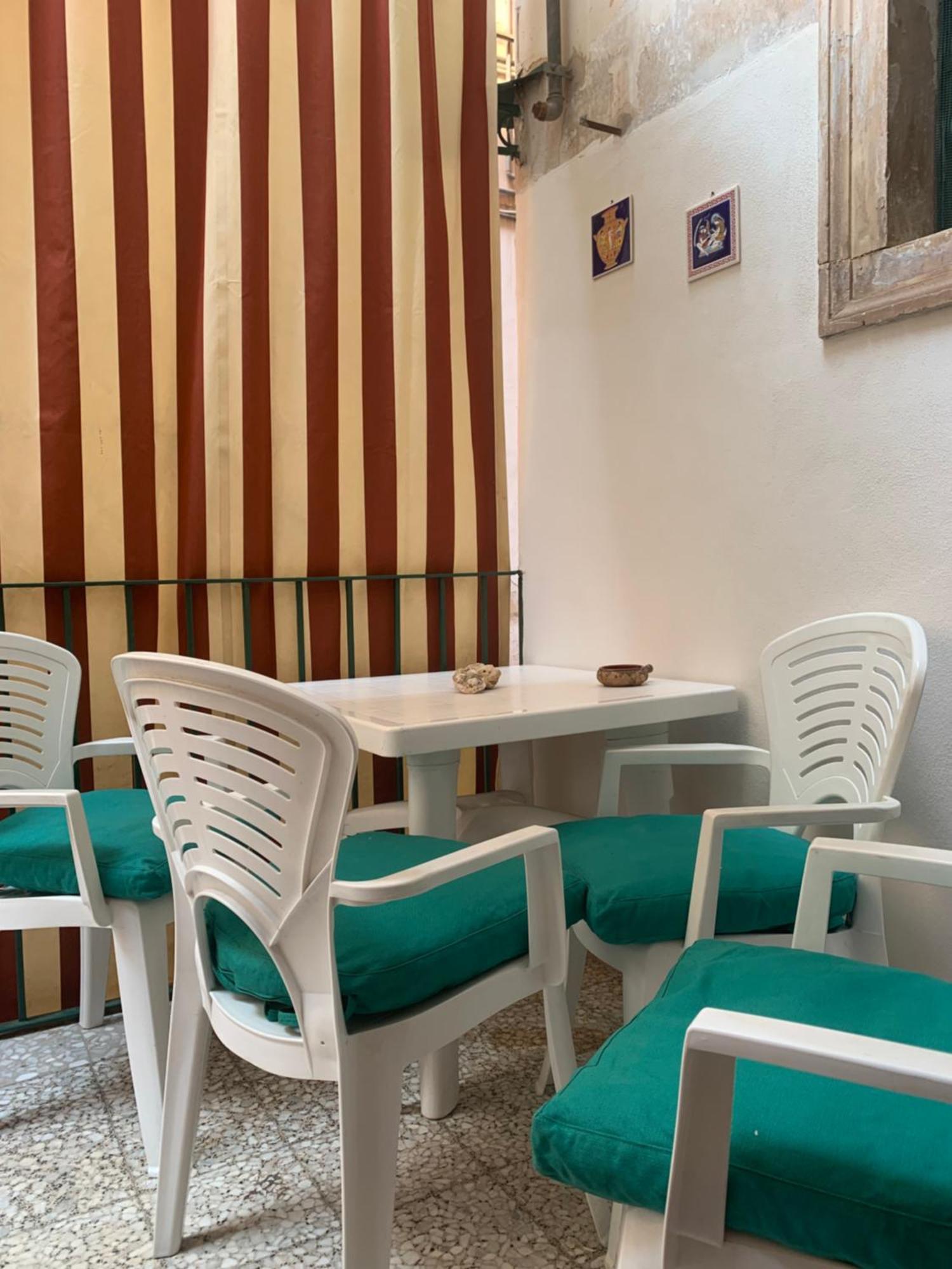 Il Giardino Casa Vacanze Aeroporto di Catania Fontana Rossa Esterno foto