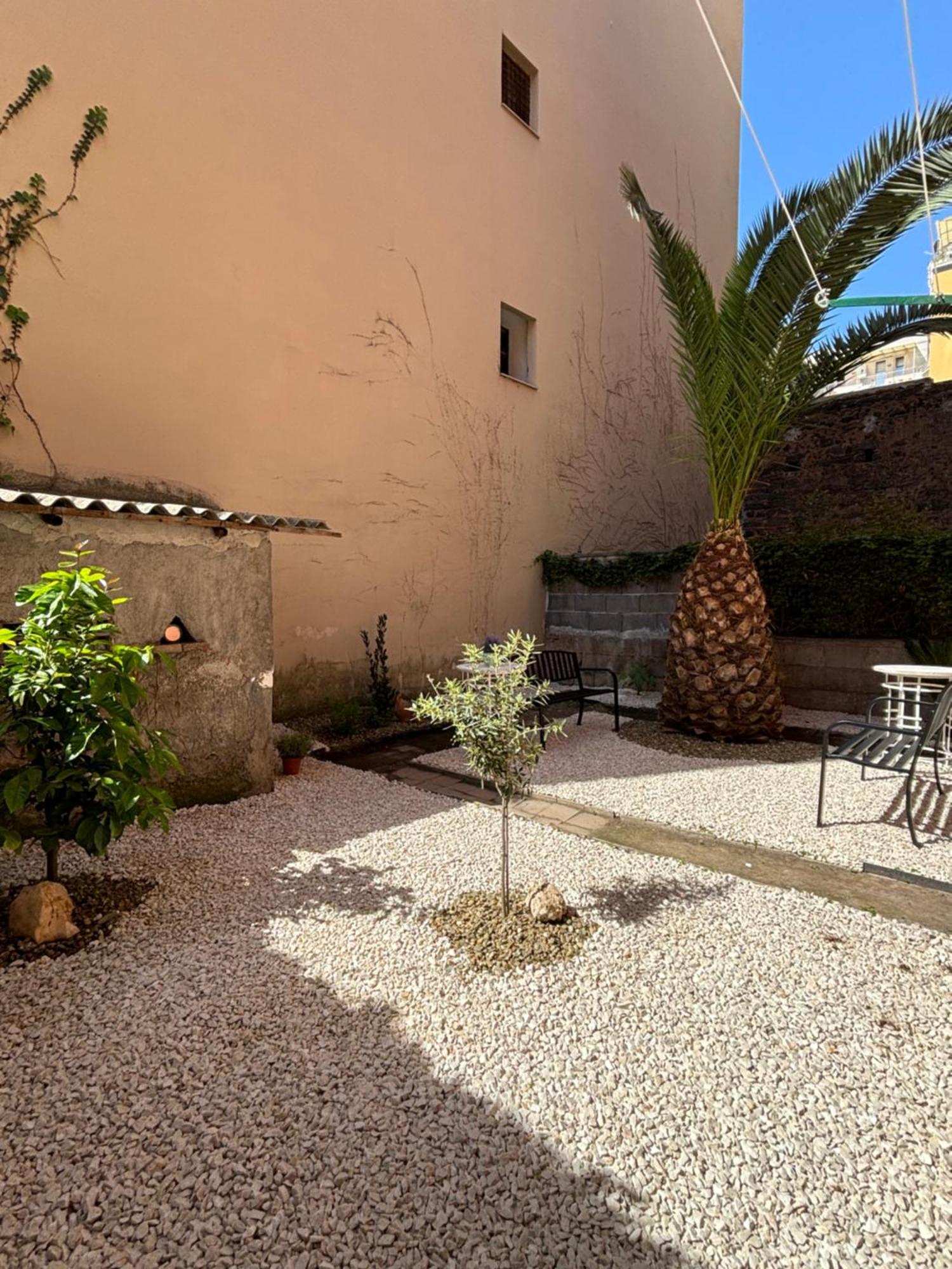 Il Giardino Casa Vacanze Aeroporto di Catania Fontana Rossa Esterno foto